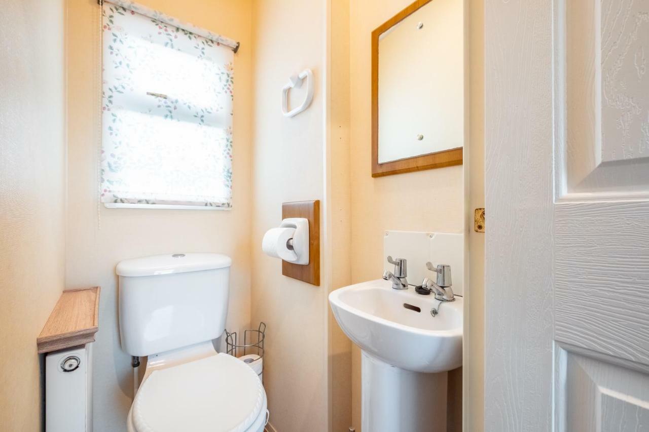 Caravan Beach Holiday Hotel Saint Osyth Buitenkant foto