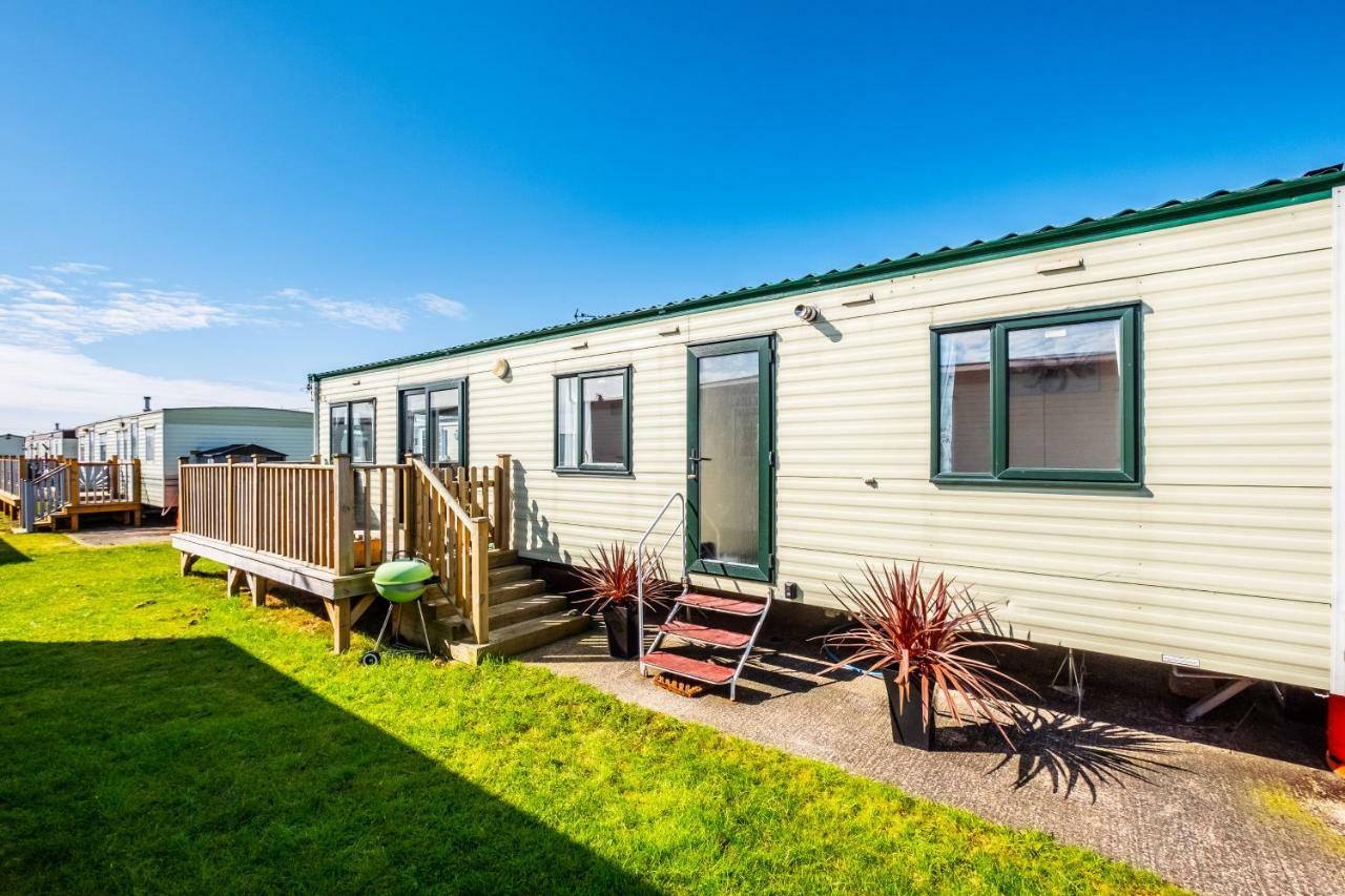 Caravan Beach Holiday Hotel Saint Osyth Buitenkant foto